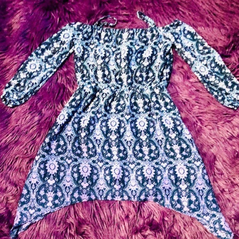 Flowered Place dress size  7-8